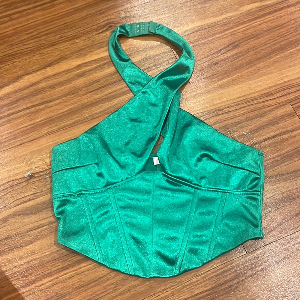 Green criss cross top